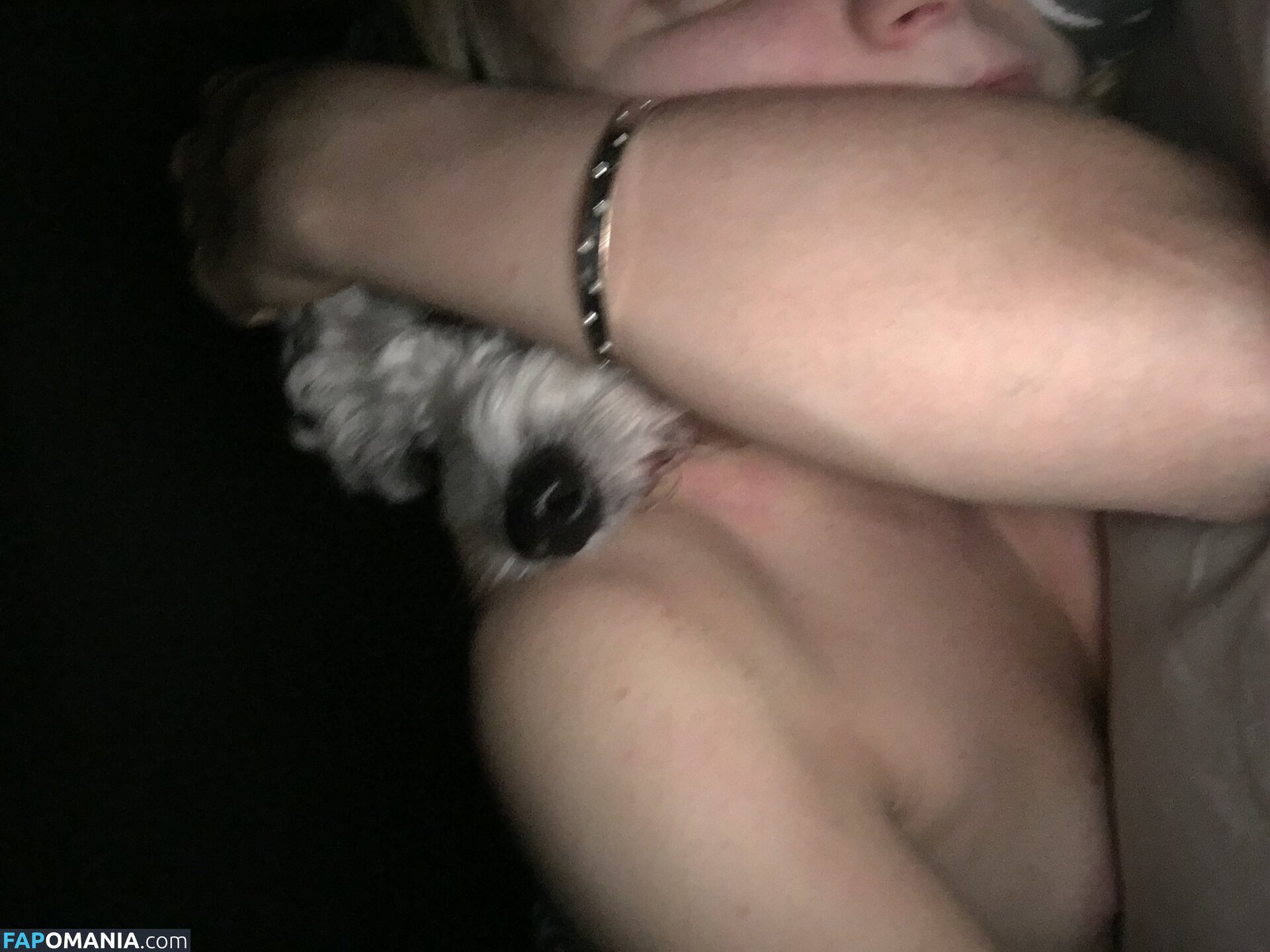 Laura Trott Nackt Geleaktes Foto #12