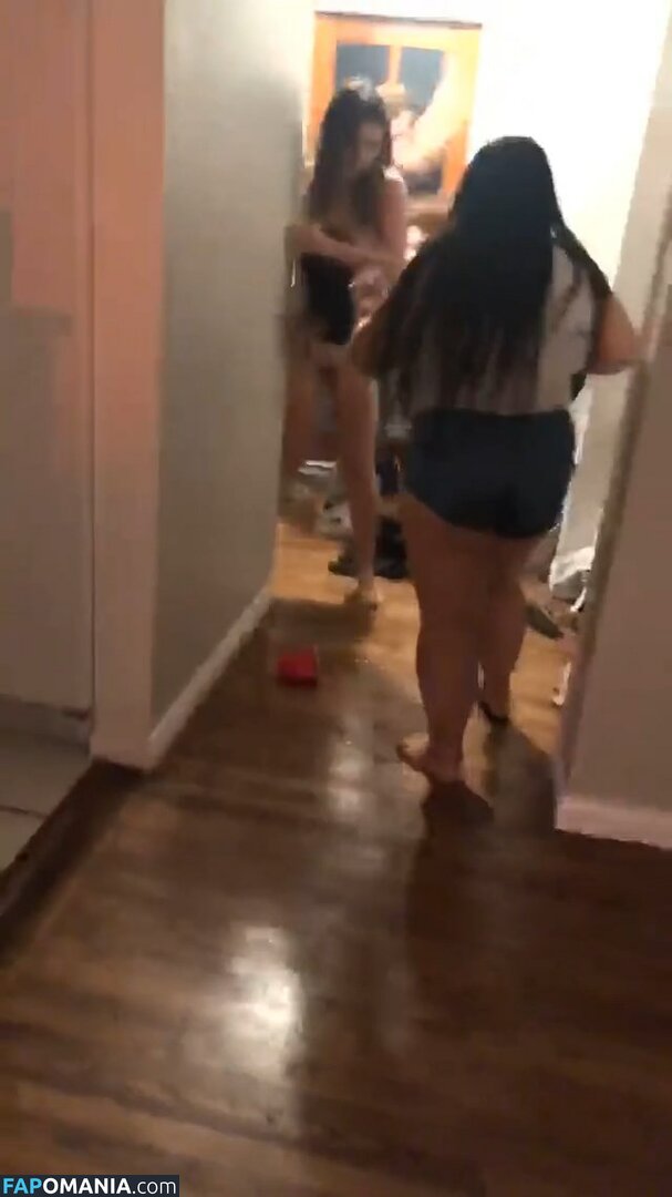 Lia Marie Johnson Nackt Geleaktes Foto #3