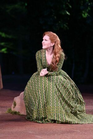 Lily Rabe