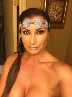 Lisa Marie Varon
