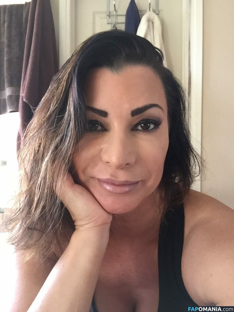 Lisa Marie Varon Nackt Geleaktes Foto #24