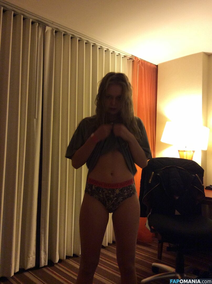 Lisa Zweerman Nackt Geleaktes Foto #11