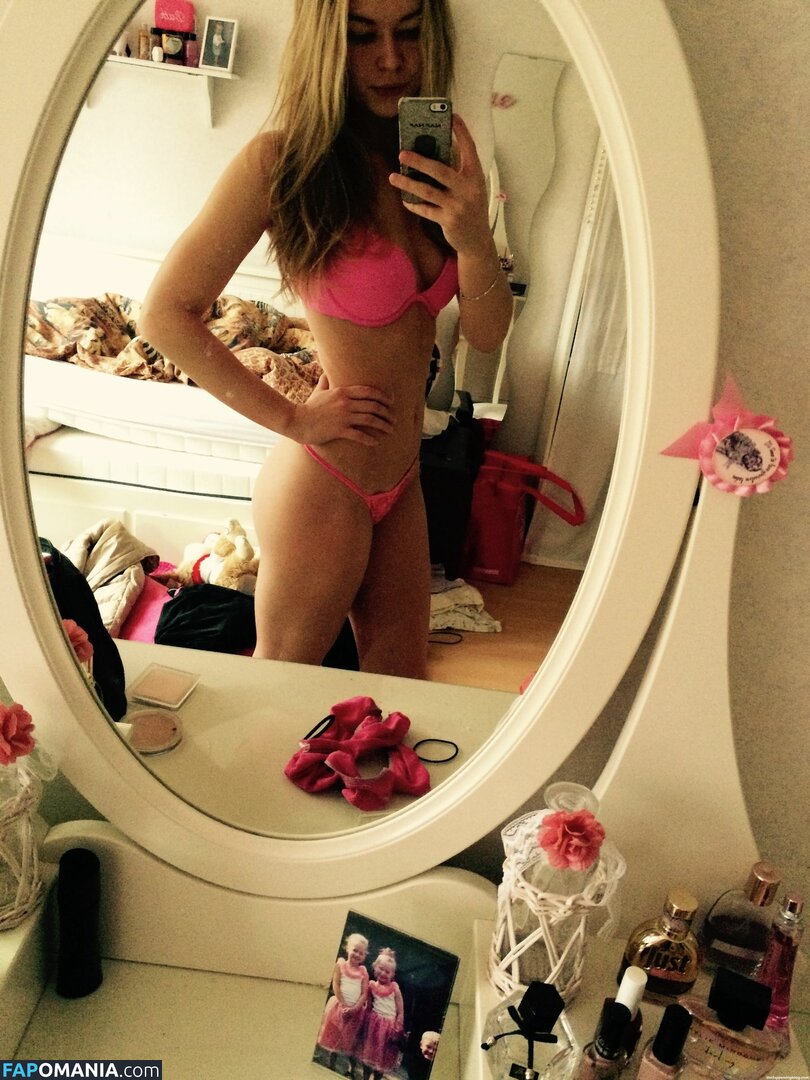 Lisa Zweerman Nackt Geleaktes Foto #34