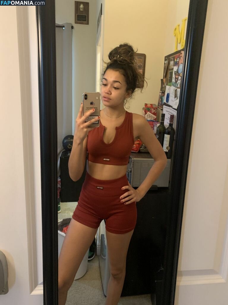 Madison Bailey Nackt Geleaktes Foto #4