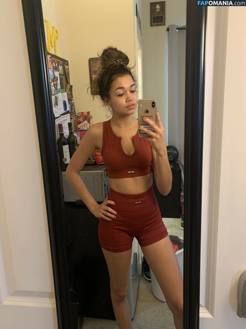 Madison Bailey Nackt Geleaktes Foto #25