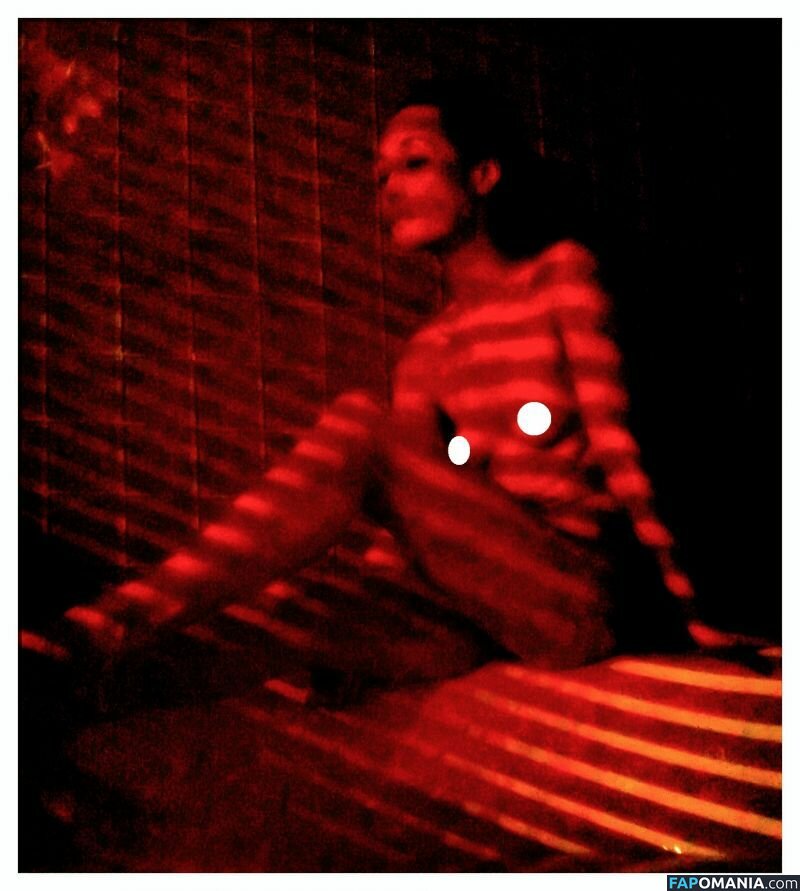 Maggie Q Nackt Geleaktes Foto #3