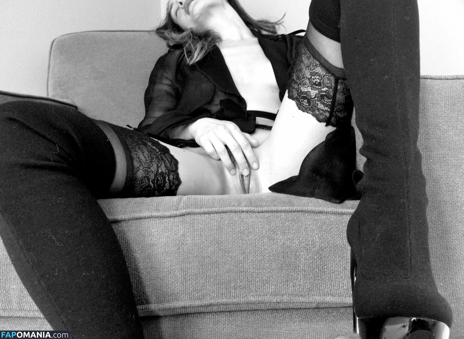 Maggie Q Nackt Geleaktes Foto #4