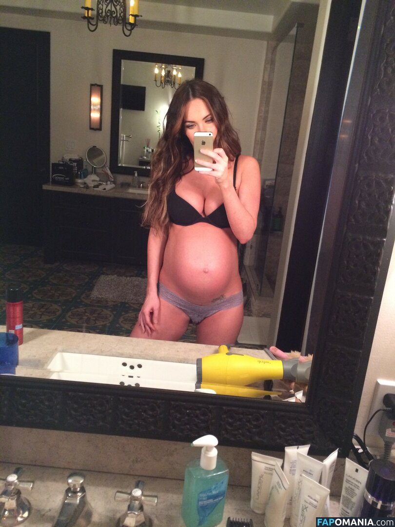 Megan Fox Nackt Geleaktes Foto #2