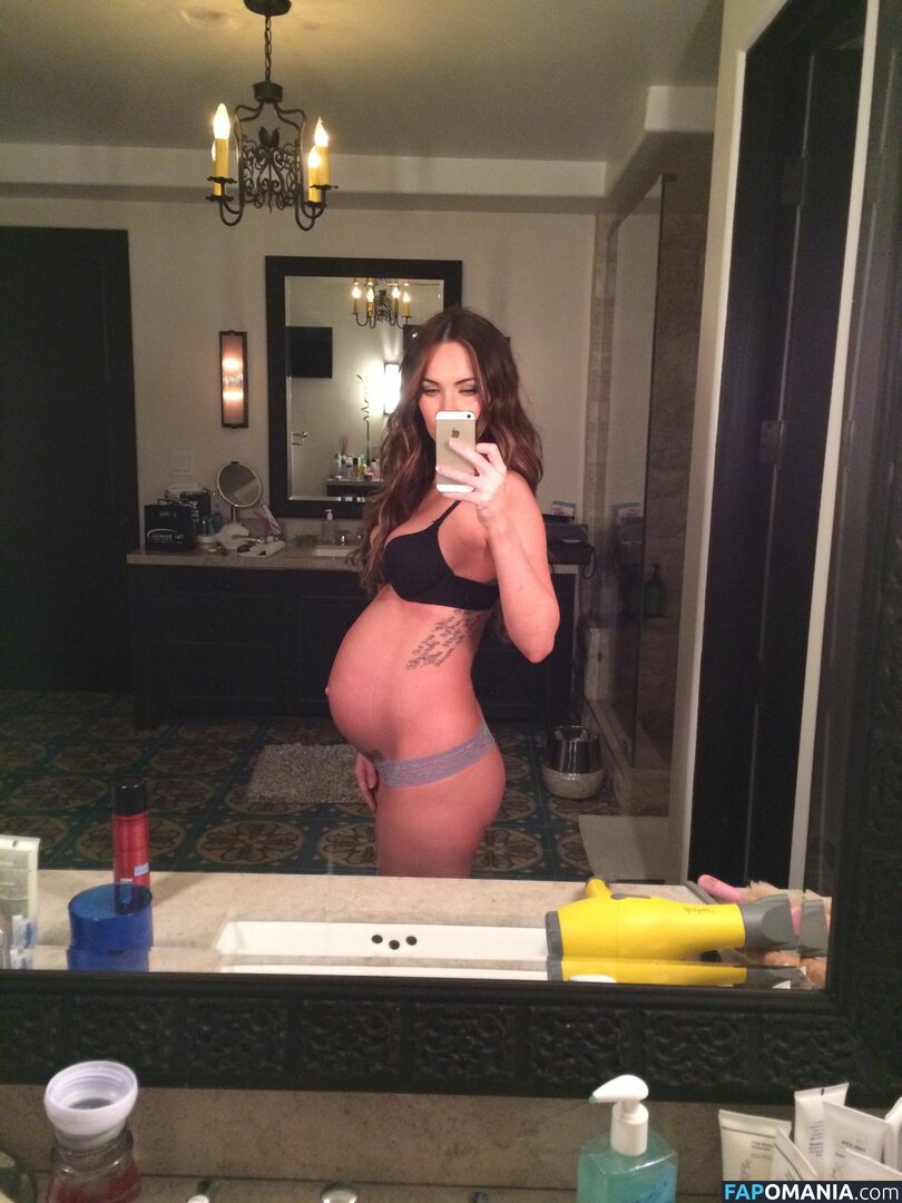 Megan Fox Nackt Geleaktes Foto #20