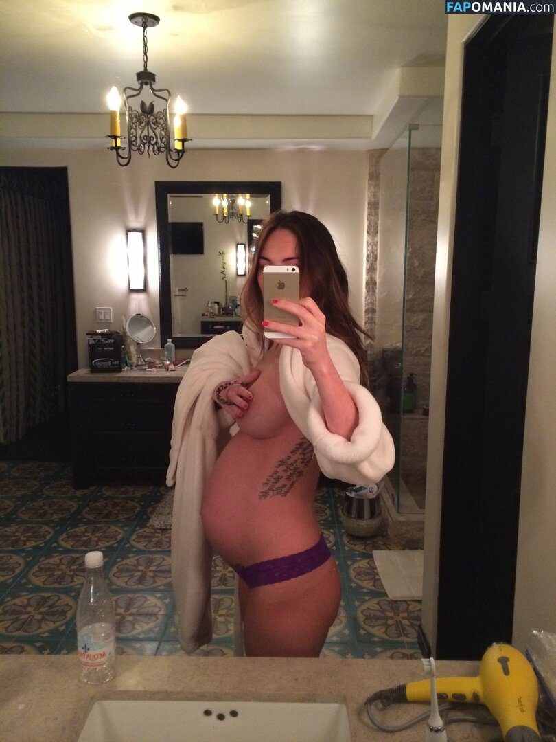 Megan Fox Nackt Geleaktes Foto #26
