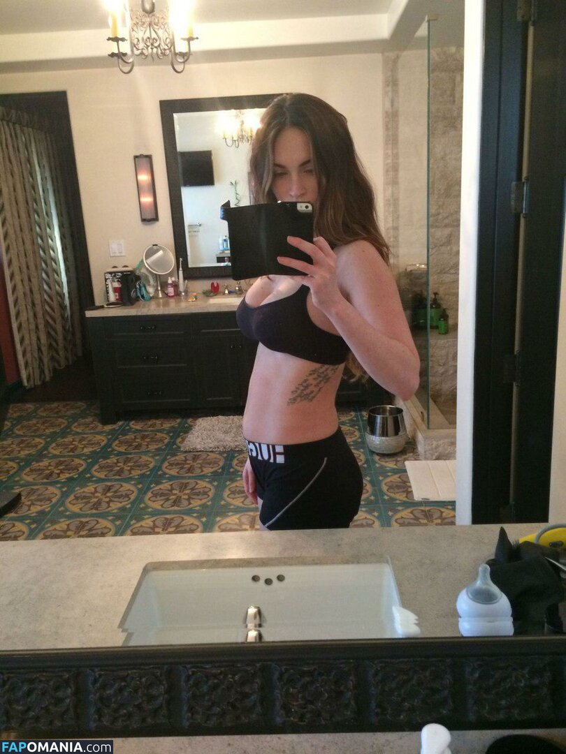 Megan Fox Nackt Geleaktes Foto #63