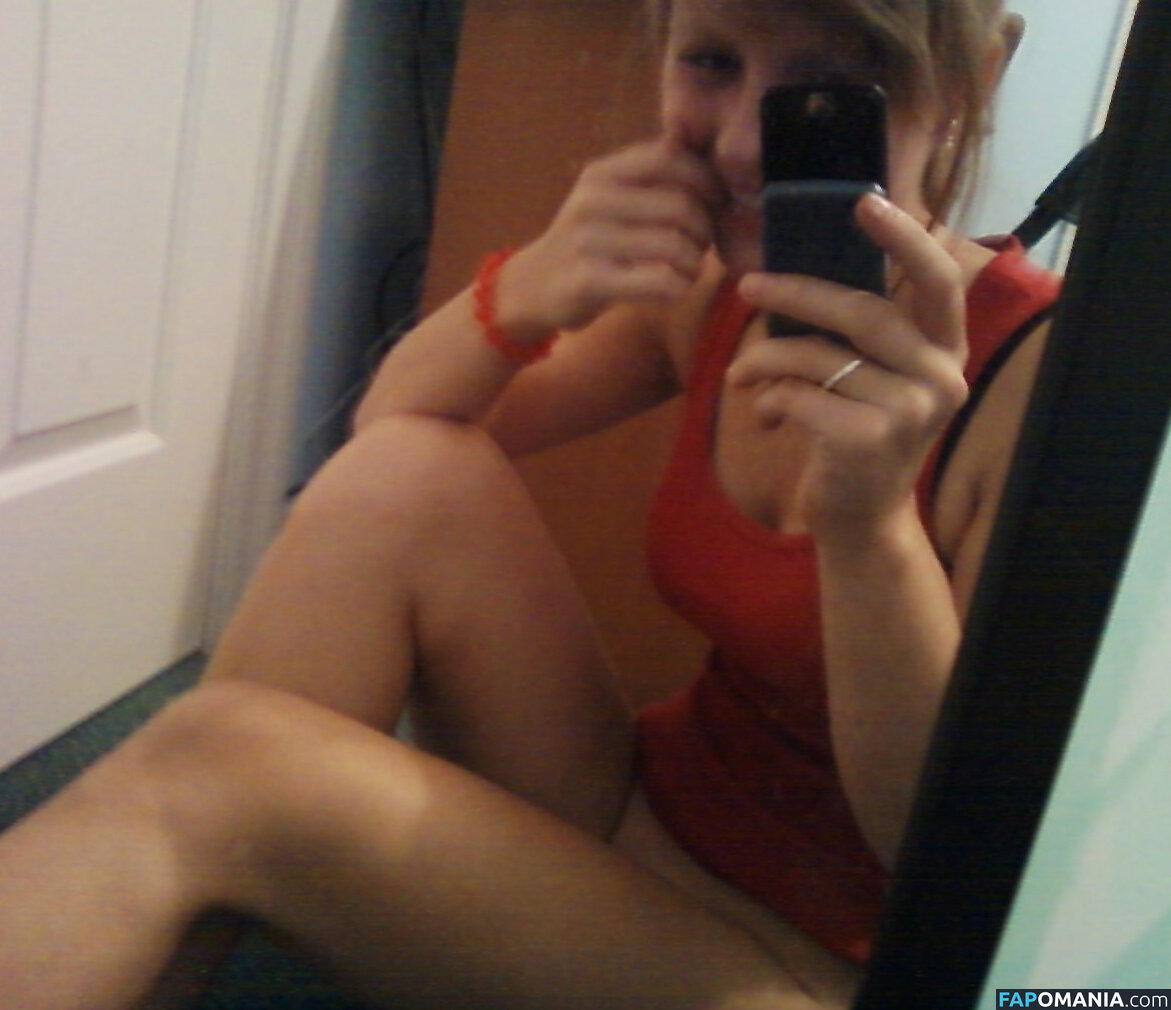 Melanie Laurent Nackt Geleaktes Foto #2