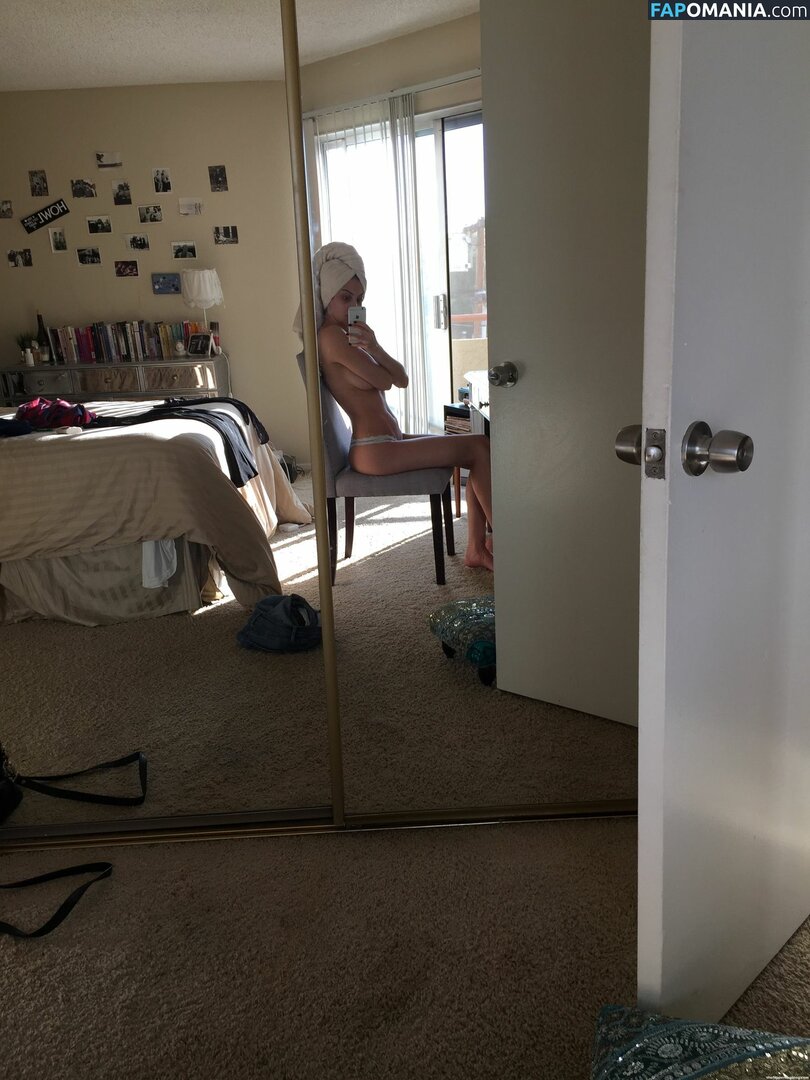 Mia Serafino Nackt Geleaktes Foto #21