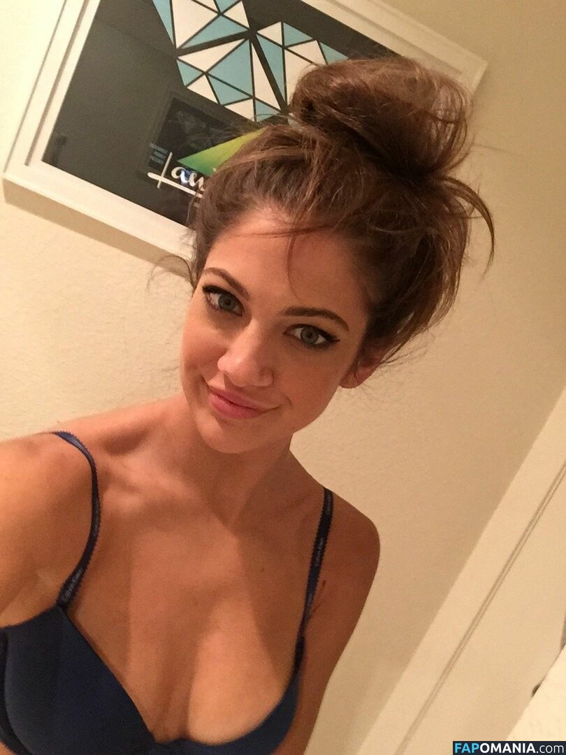 Mia Serafino Nackt Geleaktes Foto #41