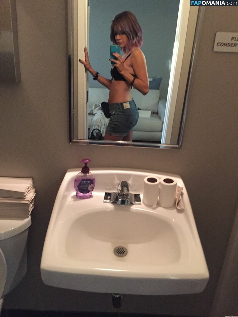 Mia Serafino Nackt Geleaktes Foto #64