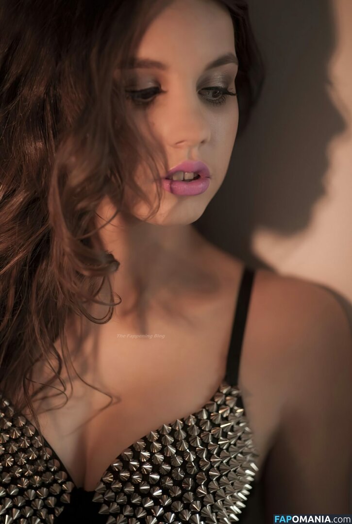 Michaela Doubravova Nackt Geleaktes Foto #10