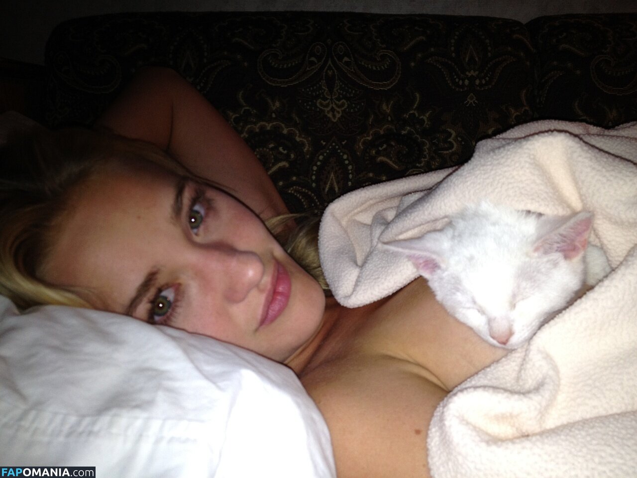 Michalka Sisters Nackt Geleaktes Foto #49