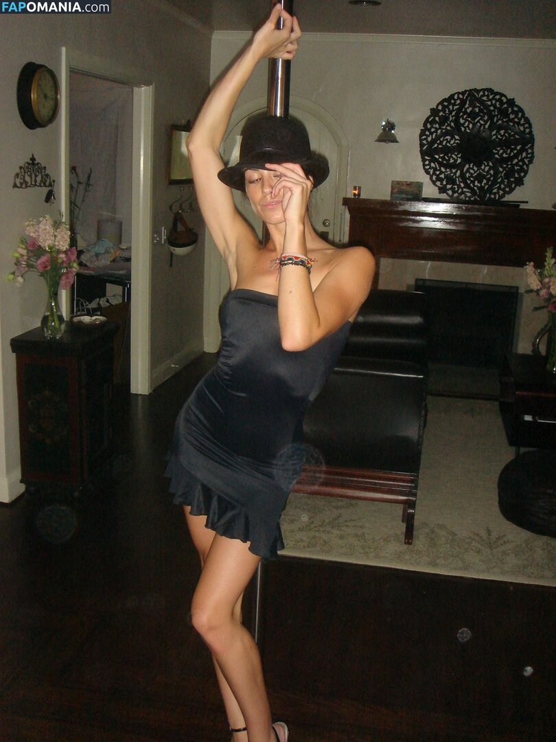 Michelle Borth Nackt Geleaktes Foto #6