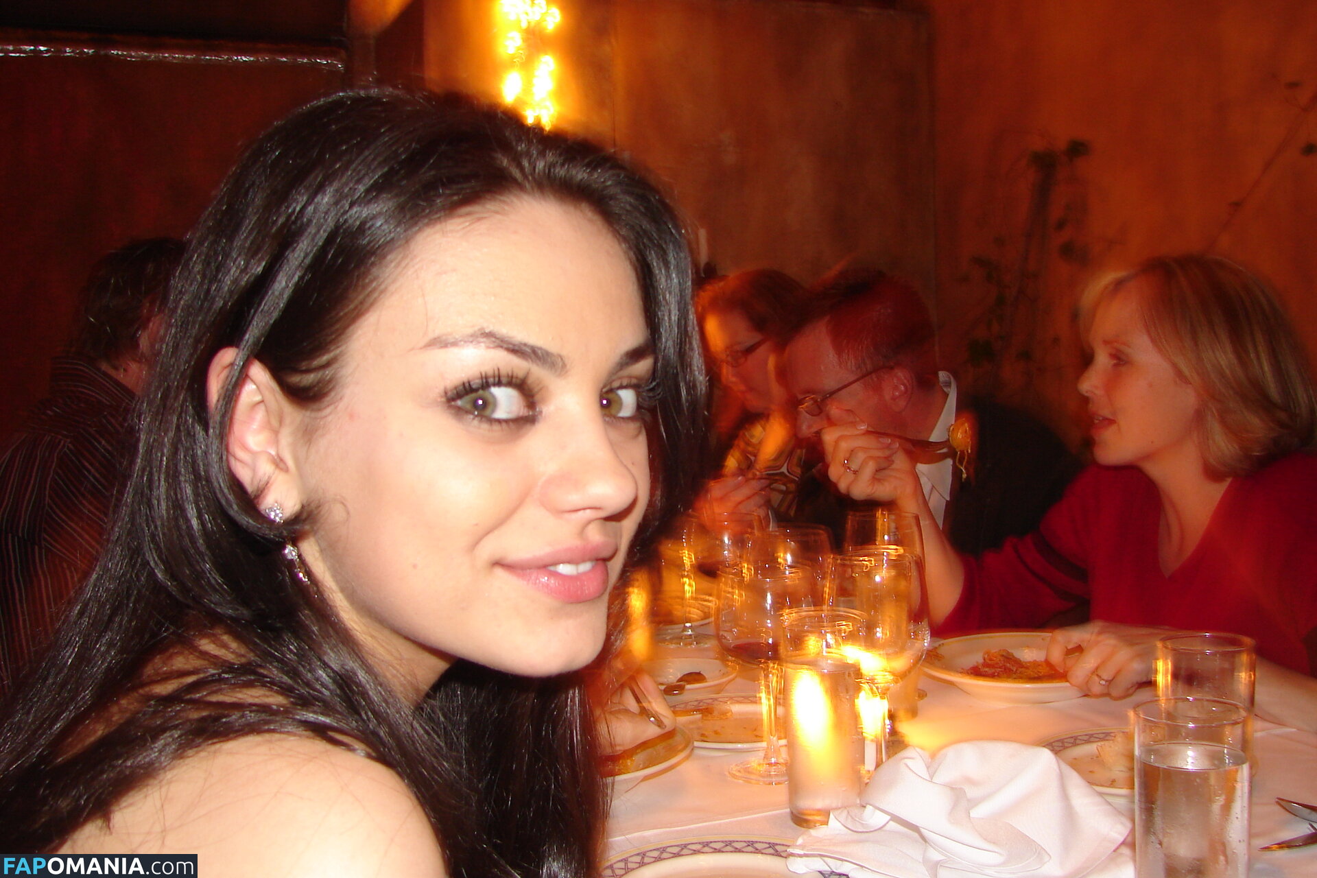 Mila Kunis Nackt Geleaktes Foto #4