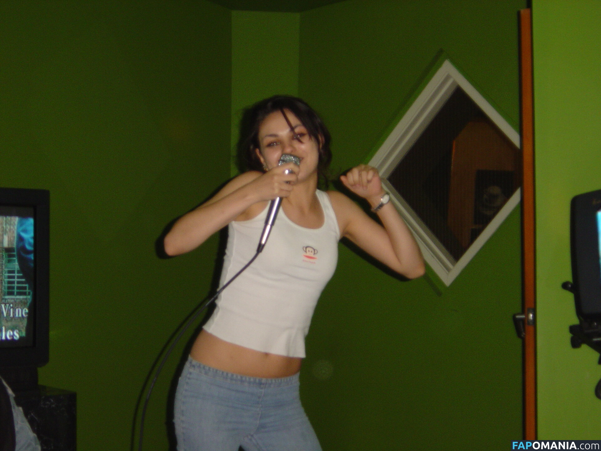 Mila Kunis Nackt Geleaktes Foto #6