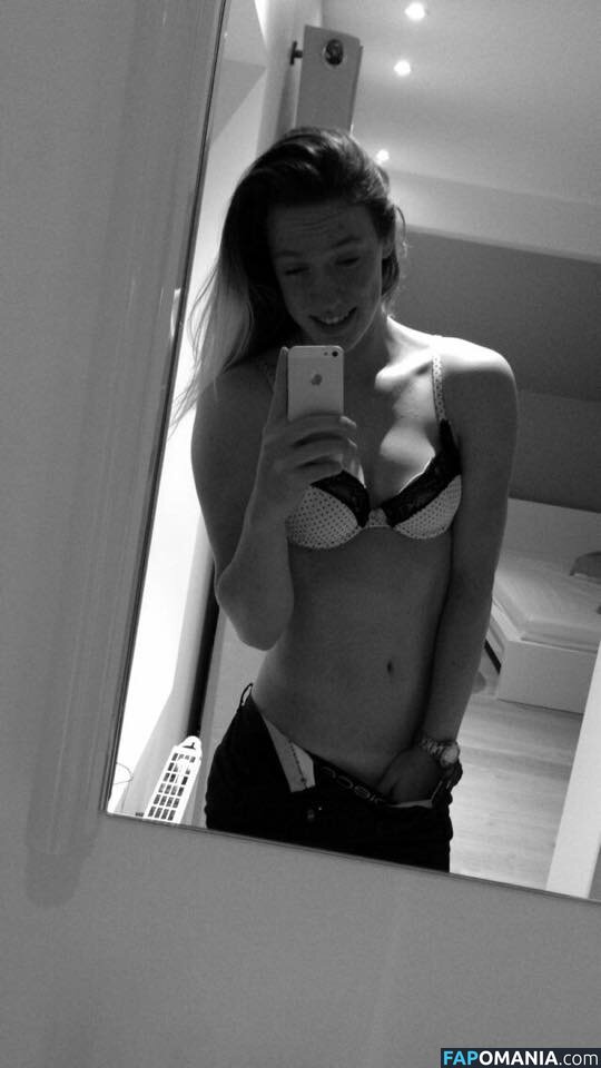 Monika Van De Vondel Nackt Geleaktes Foto #10