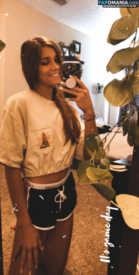 Morgan Simianer Nackt Geleaktes Foto #3