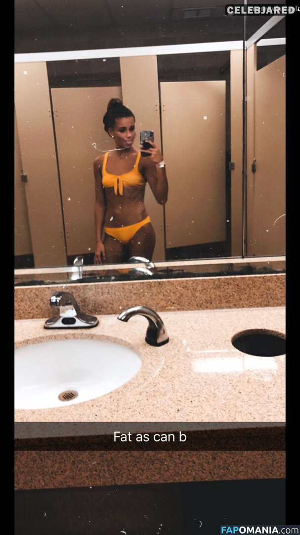 Morgan Simianer Nackt Geleaktes Foto #21