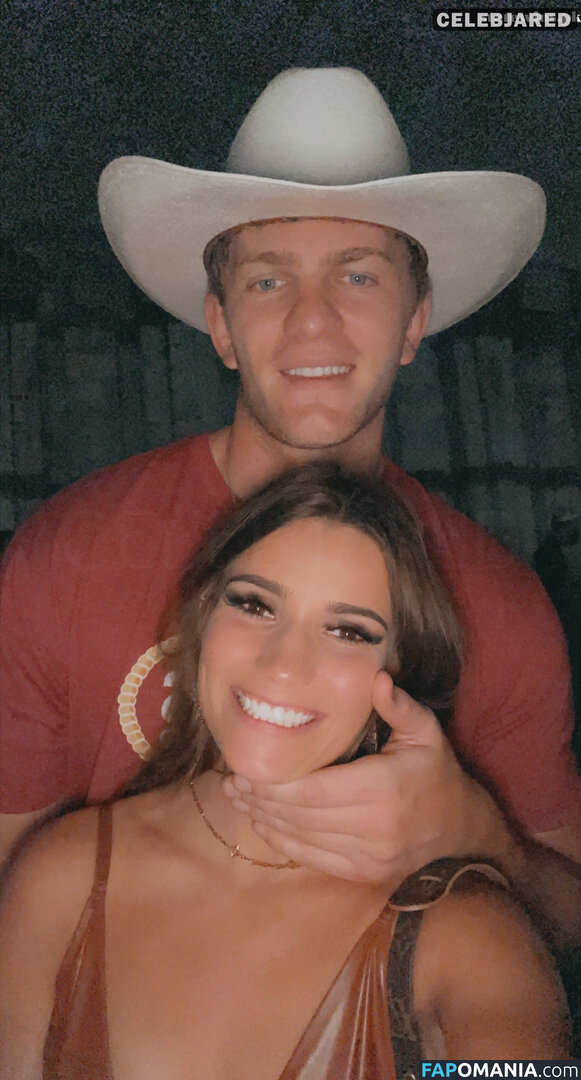 Morgan Simianer Nackt Geleaktes Foto #72