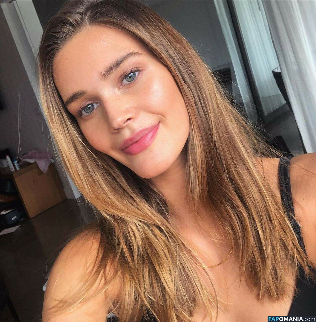 Noel Berry Nackt Geleaktes Foto #131