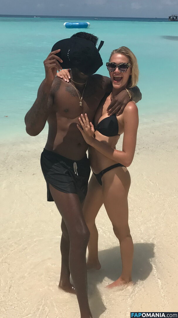 Noel Berry Nackt Geleaktes Foto #257