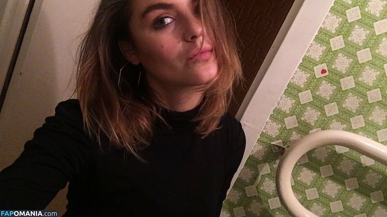 Noel Berry Nackt Geleaktes Foto #341