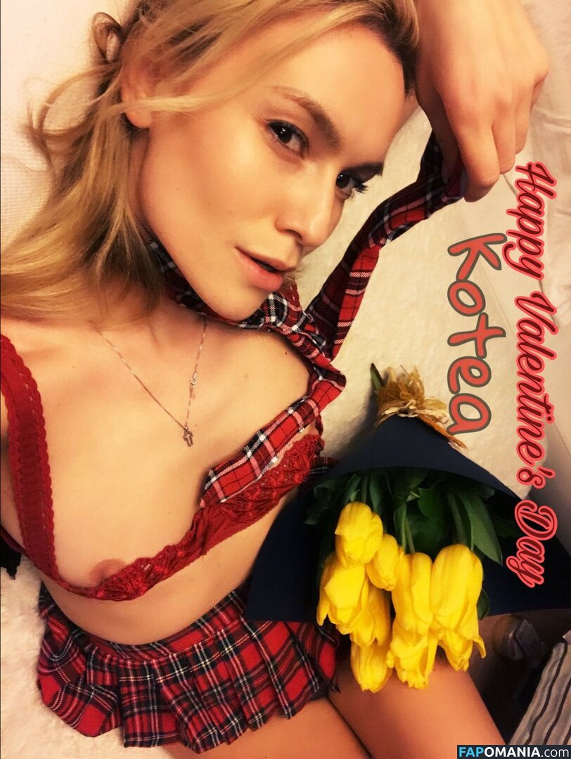 Olia Tira Nackt Geleaktes Foto #24