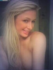 Paris Hilton Nackt Geleaktes Foto #4