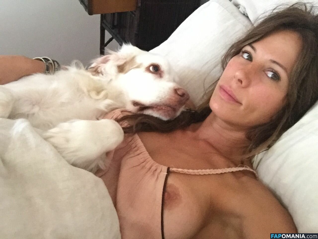 Rhona Mitra Nackt Geleaktes Foto #8