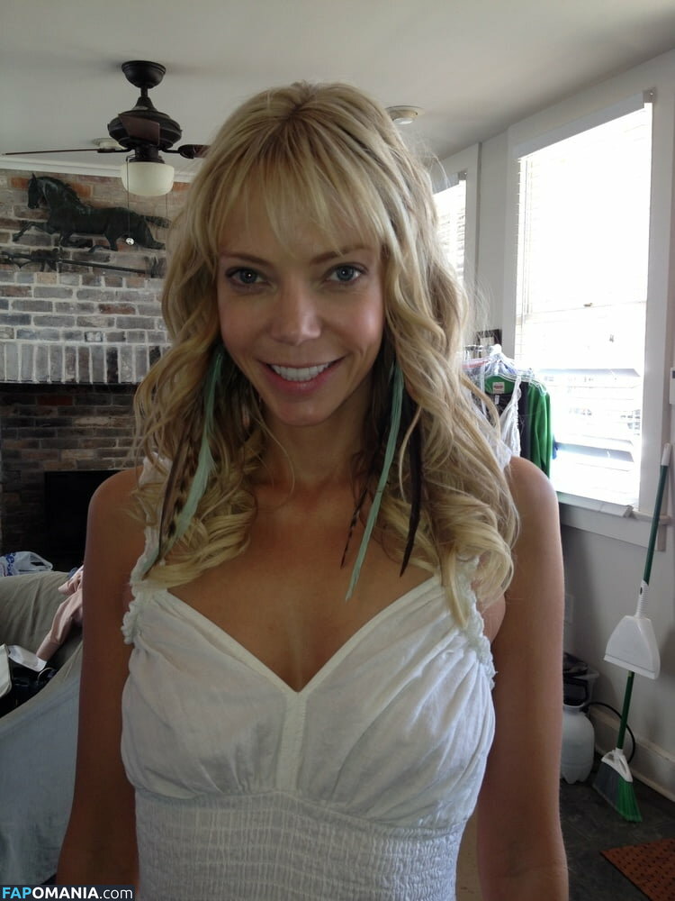 Riki Lindhome Nackt Geleaktes Foto #4