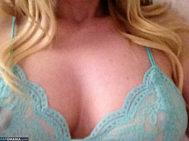 Riki Lindhome Nackt Geleaktes Foto #29