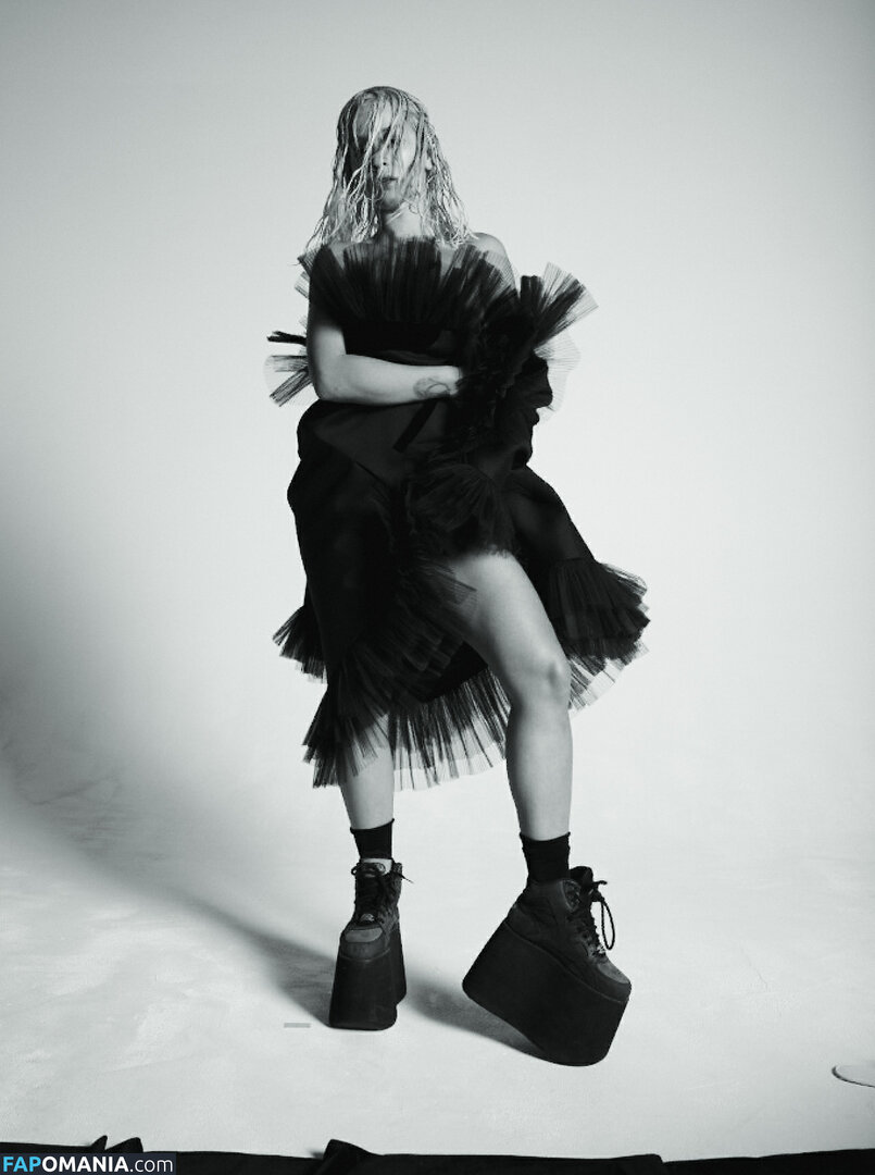 Rita Ora Nackt Geleaktes Foto #111