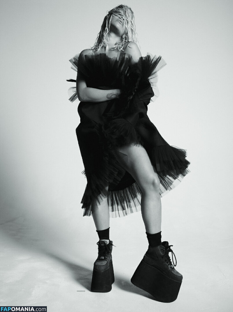 Rita Ora Nackt Geleaktes Foto #139