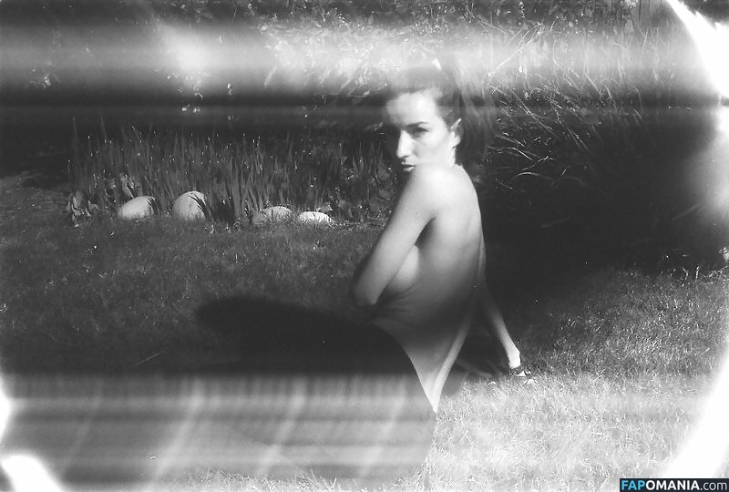 Salome Stevenin Nackt Geleaktes Foto #4