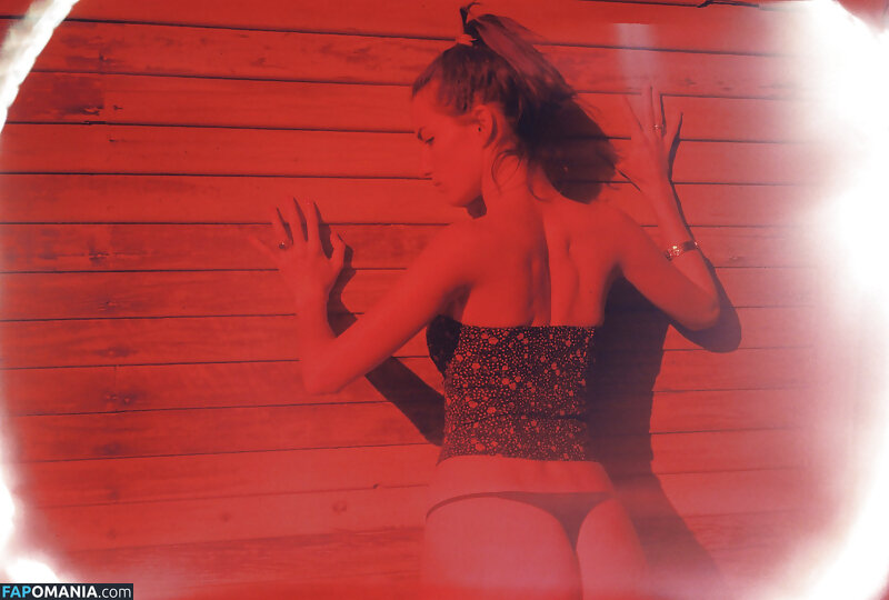 Salome Stevenin Nackt Geleaktes Foto #17