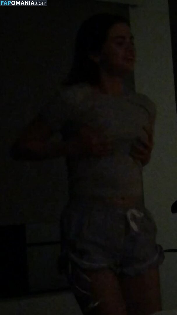 Selena Gomez Nackt Geleaktes Foto #43