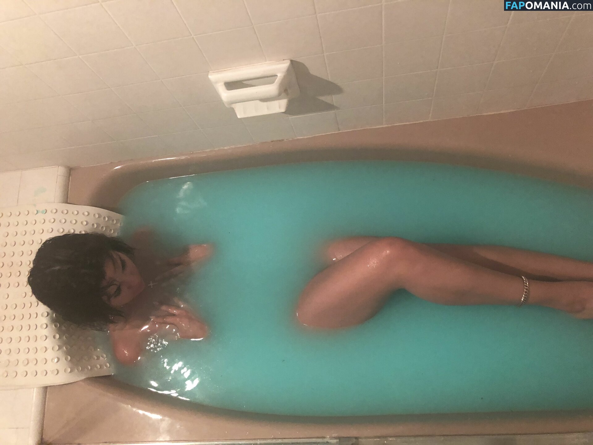 Selena Gomez Nackt Geleaktes Foto #45