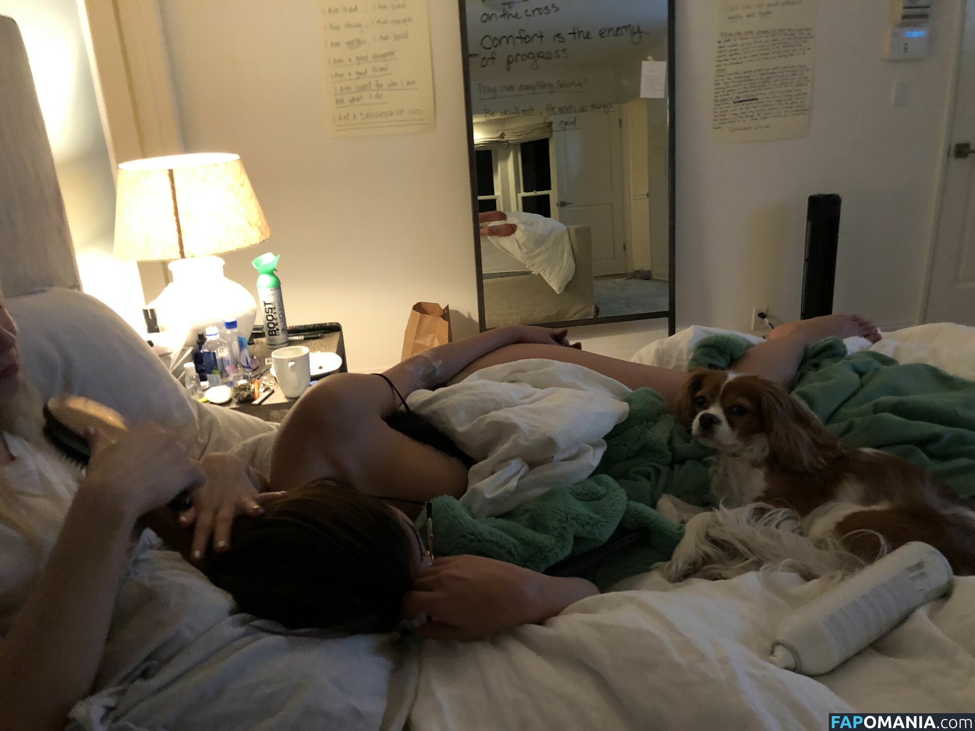 Selena Gomez Nackt Geleaktes Foto #50