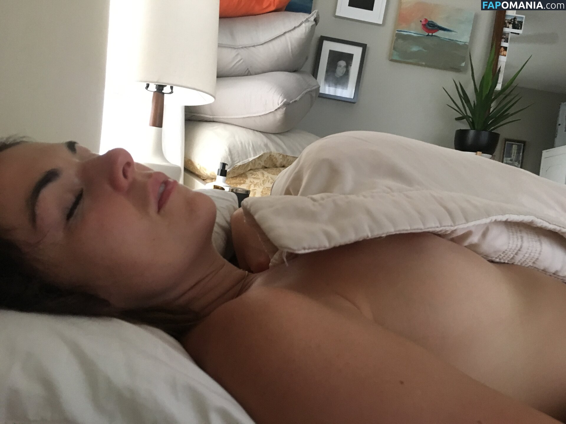 Serinda Swan Nackt Geleaktes Foto #36