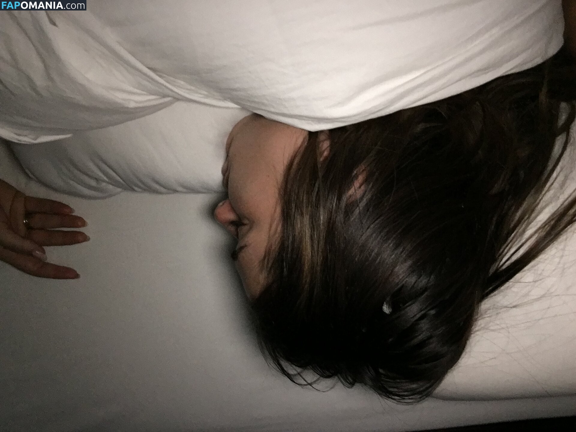 Serinda Swan Nackt Geleaktes Foto #47