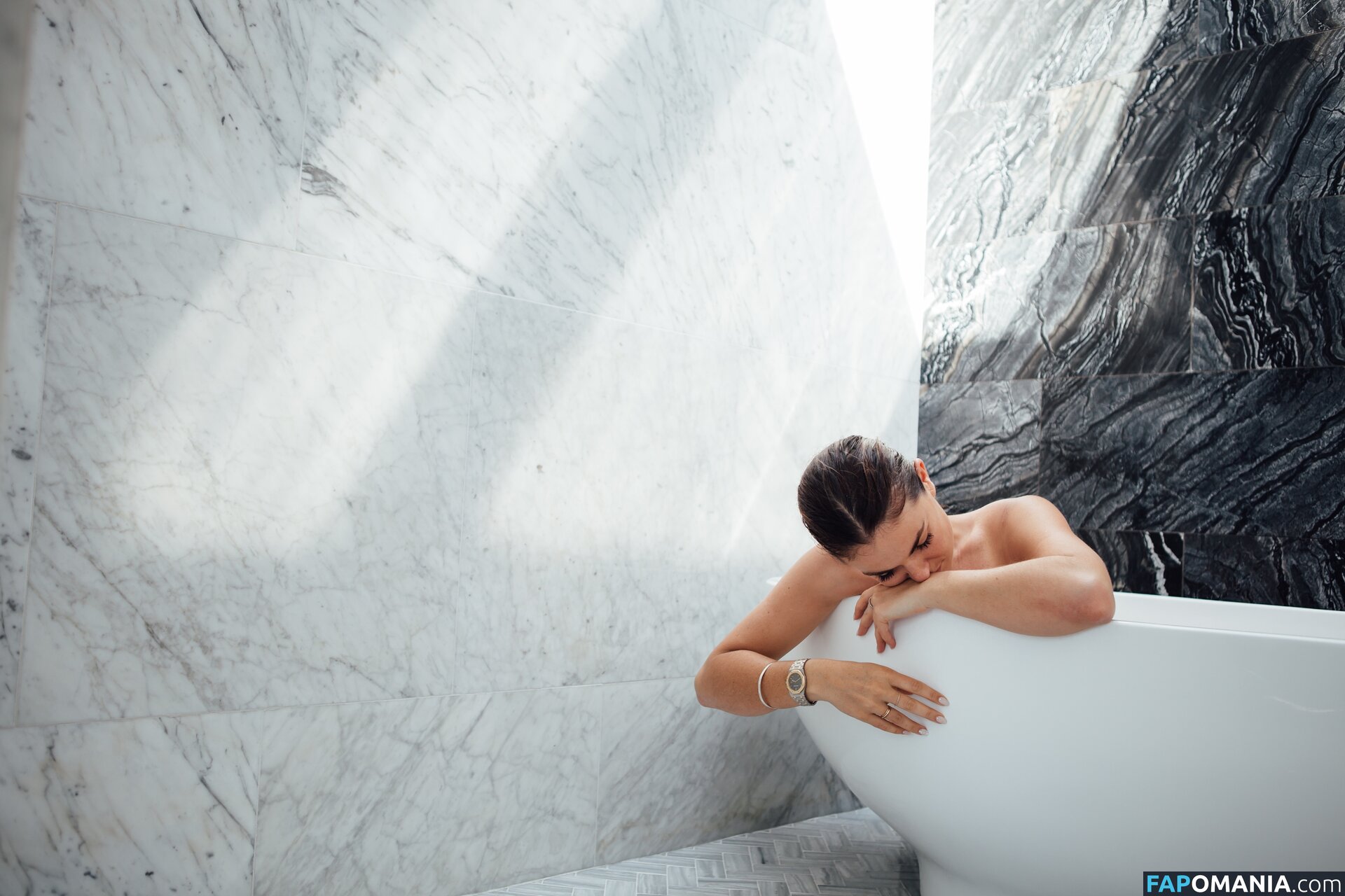 Serinda Swan Nackt Geleaktes Foto #62