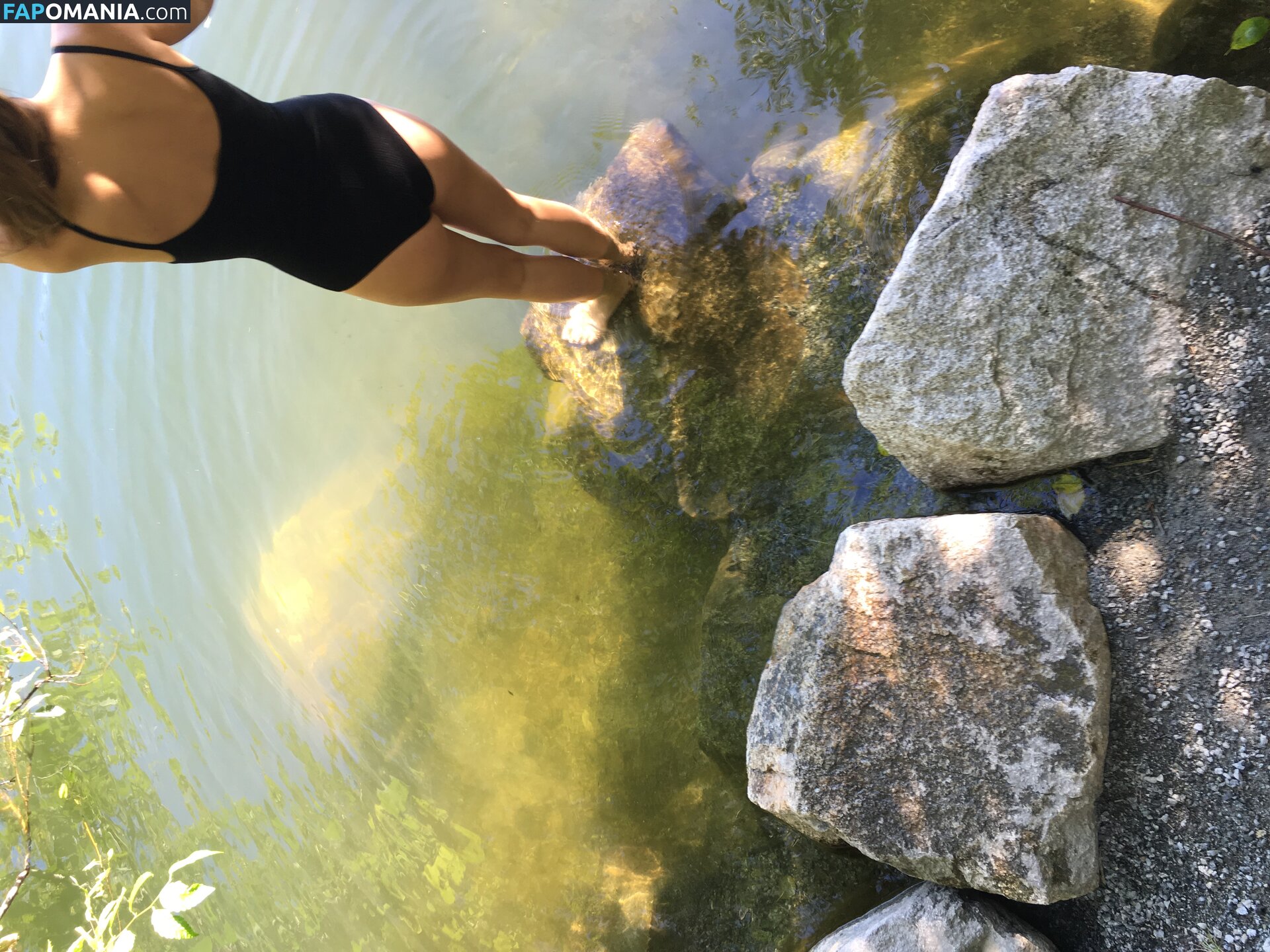 Serinda Swan Nackt Geleaktes Foto #85