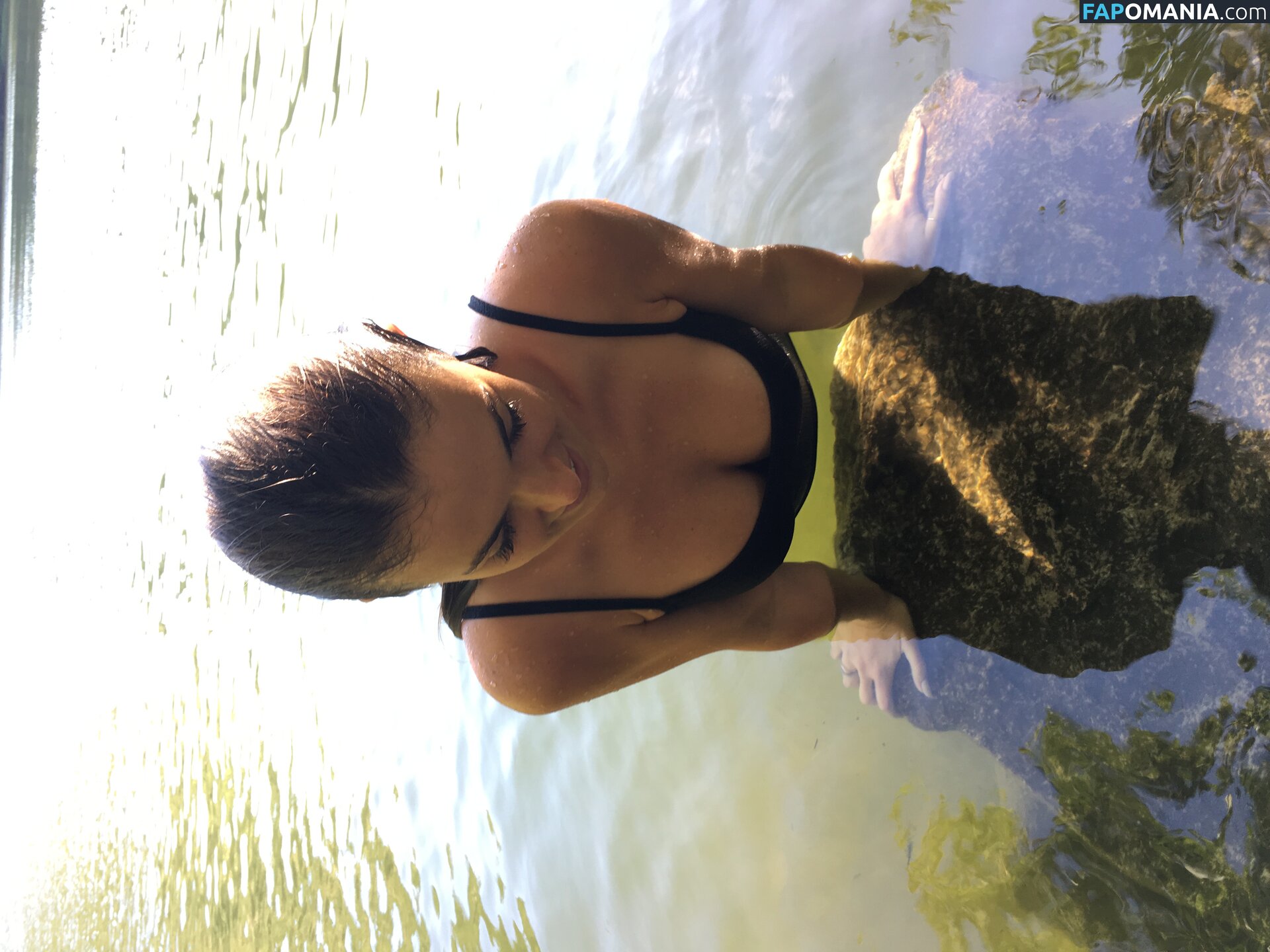 Serinda Swan Nackt Geleaktes Foto #101