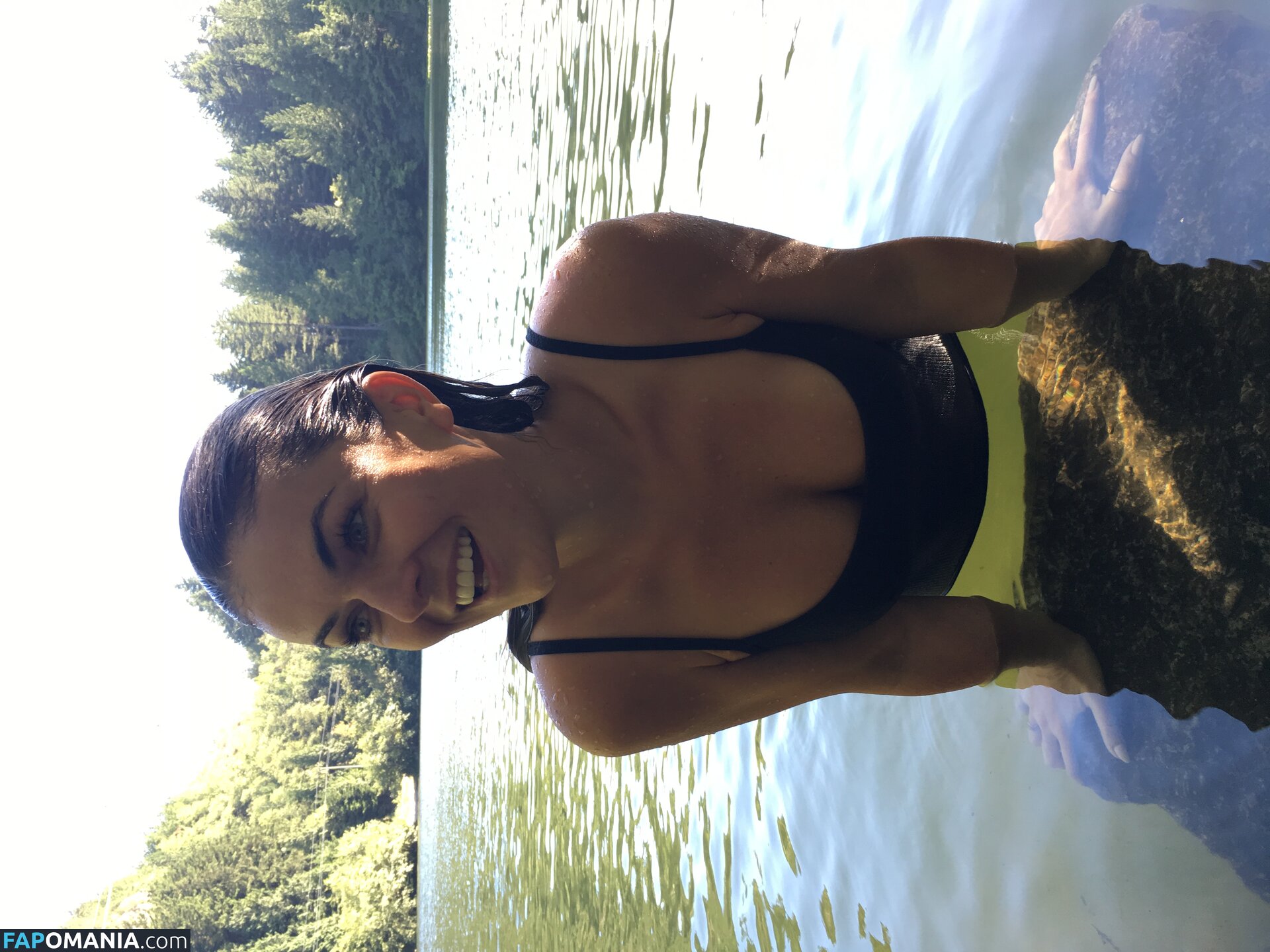 Serinda Swan Nackt Geleaktes Foto #104