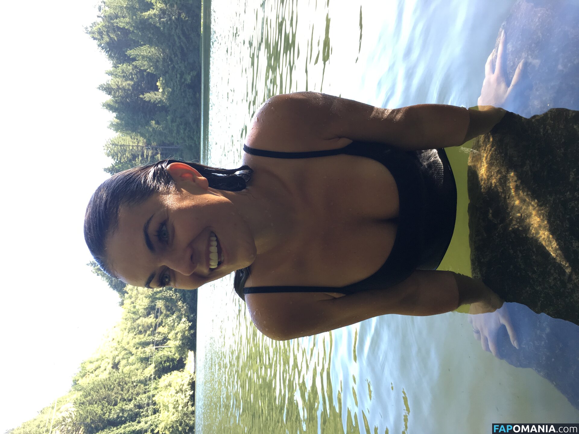 Serinda Swan Nackt Geleaktes Foto #105